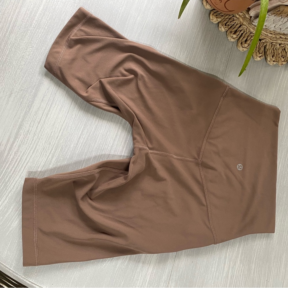 Lululemon high rise align shorts. Size 4. 8 inches long.